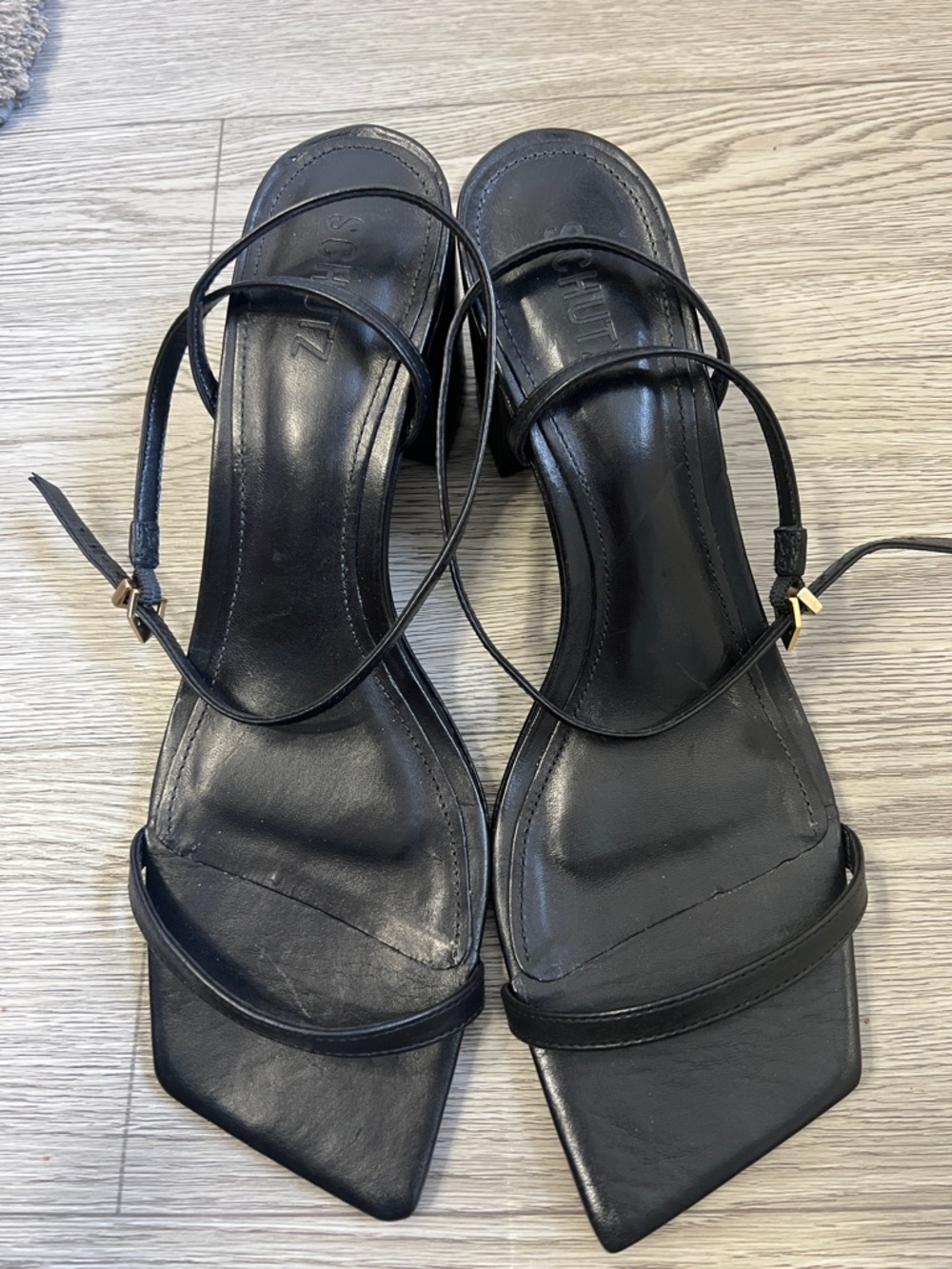 SCHUTZ NWOB Black Leather Kendall Mid Block Square-Toe Sandals